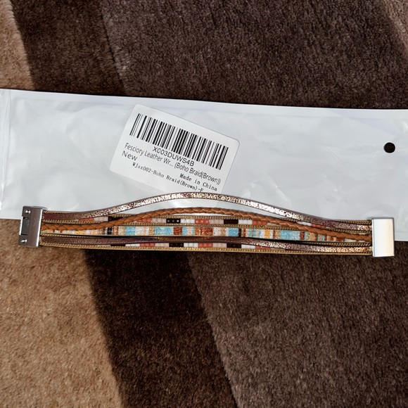 Fancy Shiny Boho Leather Bracelet - gold brown NWT - Picture 2 of 2